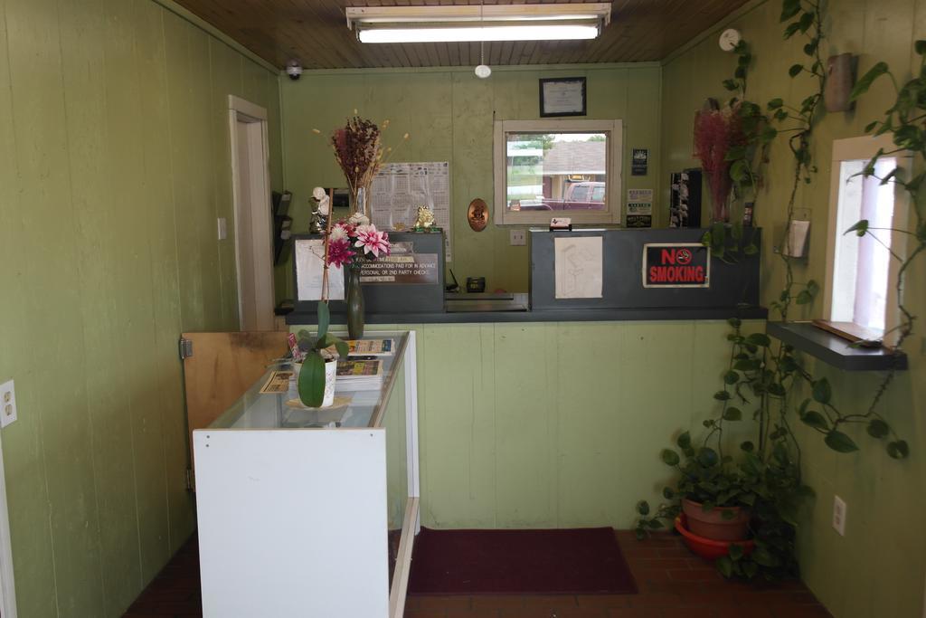 Interstate Motel Wills Point Extérieur photo